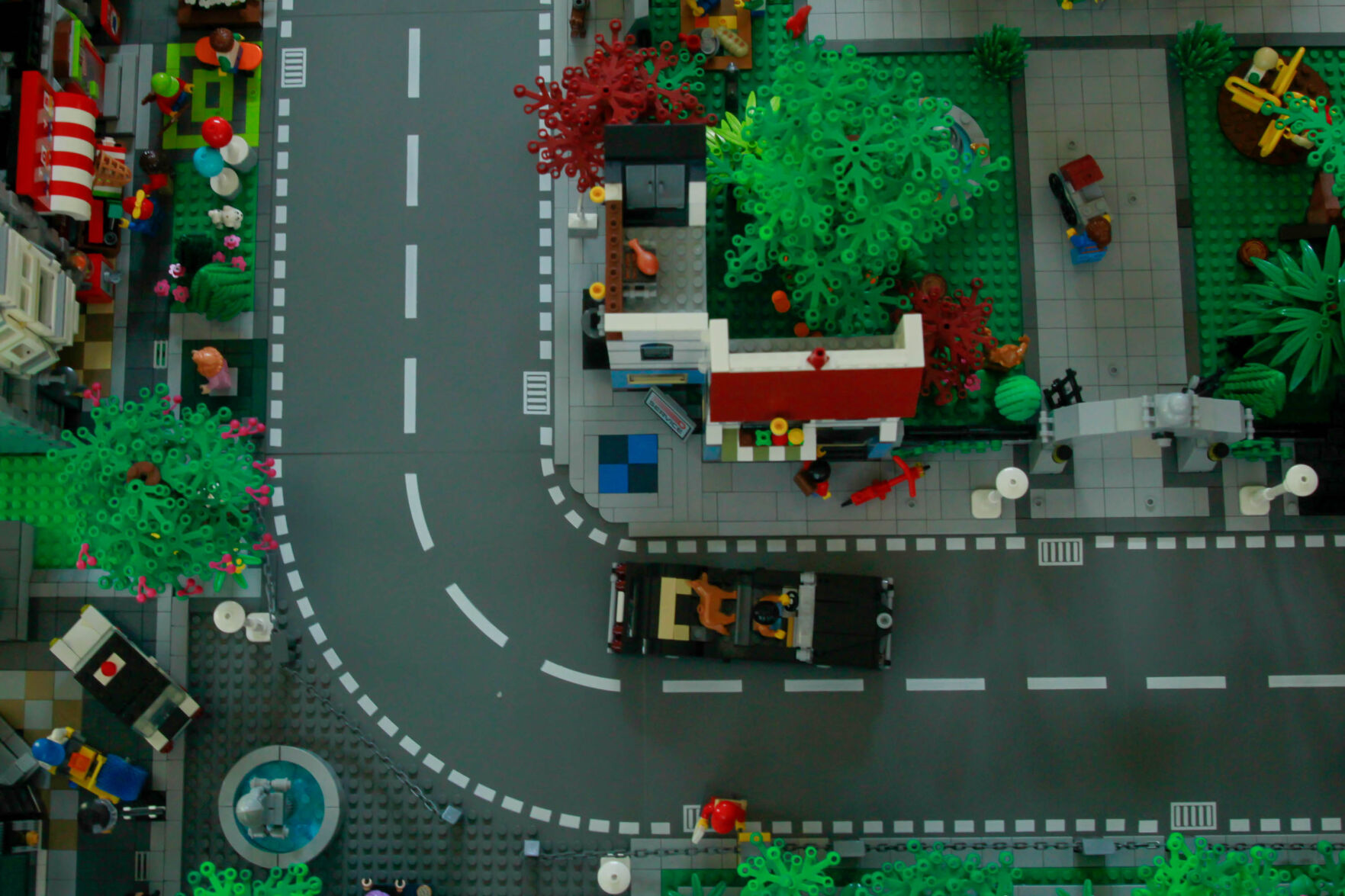 Arlington official brings city budget video to life with Legos